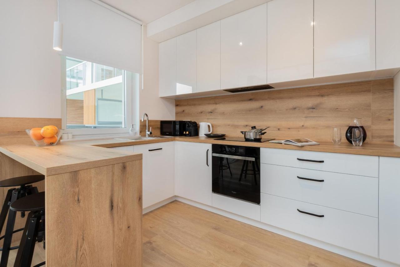Lejlighed Bright & Stylish With Balcony 1,5 Km To Main By Renters Gdańsk