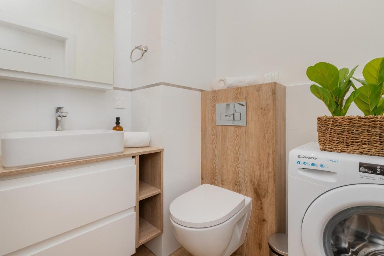 Bright & Stylish With Balcony 1,5 Km To Main By Renters Lejlighed Gdańsk